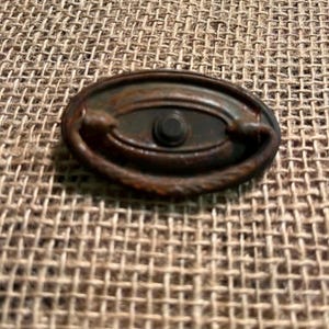 VTG Hepplewhite Antique Bronze Oval Drawer Pull Handles - Single Screw -Reclaimed (KB325)