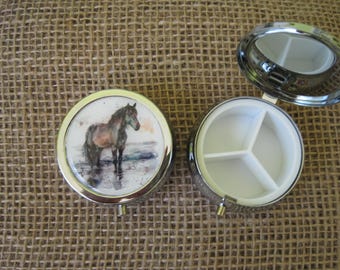 Horse in Sea Themed Three-Compartment Pill Box (Choose your image)