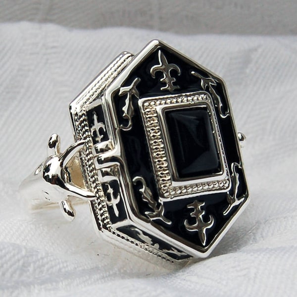 Stunning -  Gothic Poison ring with secret compartment.  ONYX gem.    Large and Heavy.     Most impressive.