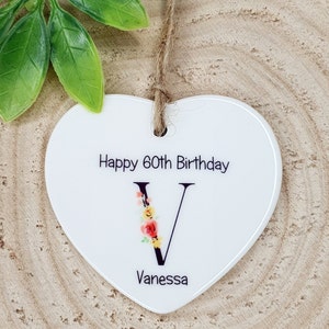 Buon 60° compleanno / Regalo di 60° compleanno per donne / 60° compleanno migliore amica / Regalo personalizzato / Regalo per lei / Cuore in ceramica