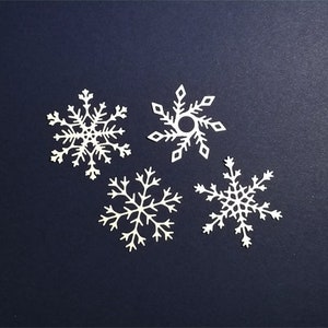 Delicate Snowflakes Die Cuts