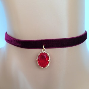 Wine velvet choker