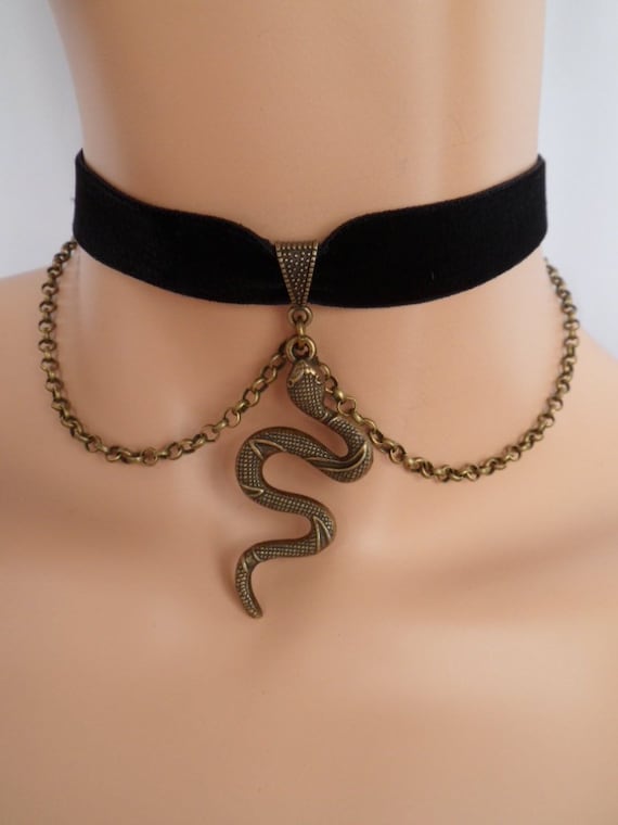 Snake choker necklace,black velvet choker,snake choker,viper choker,snake necklace,snake charm,gothic choker,serpent choker,snake jewelry