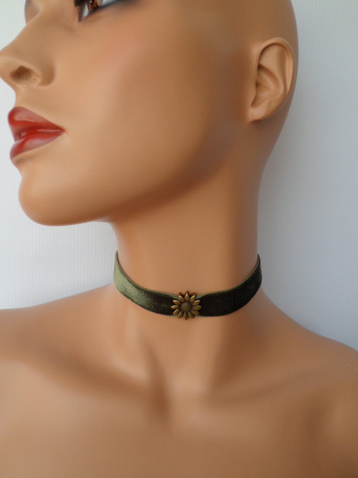 Daisy Velvet Choker - Olive/Cream