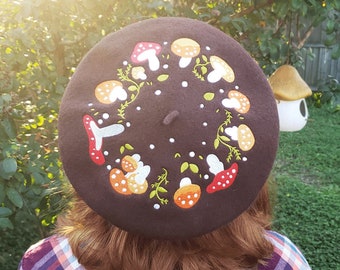 Fairy Circle Embroidered Beret - Espresso