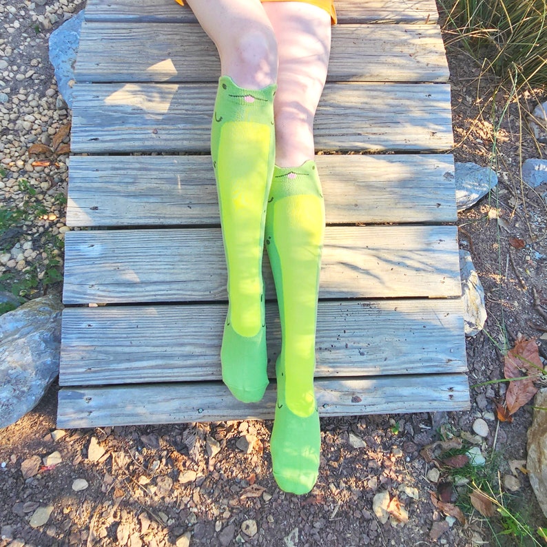 Knee High Long Frog Socks image 2