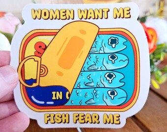 Le donne mi vogliono, i pesci mi temono, le sardine sono un adesivo