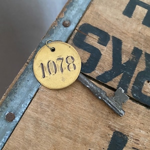 Antique Skeleton Key - Vintage Hotel Keys - Brass Disc - Rustic Home Decor - Primitive Industrial Salvage - Authenic Old - Brass Number 1078