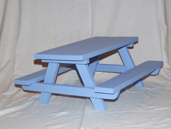 doll picnic table
