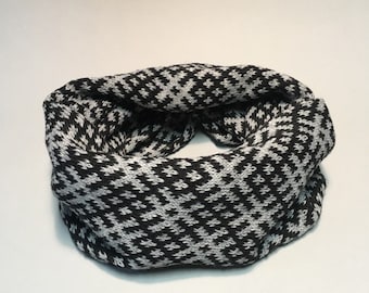Echarpe lettone Scandinave Infinity Scarf Tricotée Echarpe Cercle Echarpe Femmes Echarpe Hommes Echarpe d’hiver Echarpe d’hiver Echarpe Écharpe d’hiver Echarpe d’hiver