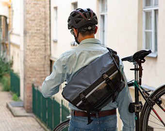 Bike messenger backpack waterproof hotsell