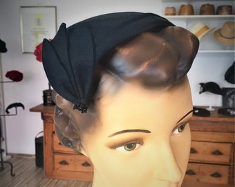 Half Hat schwarz aus Leinen, 50s Style