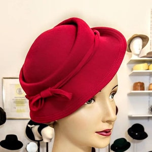 Gretchen hat red felt 1930s.