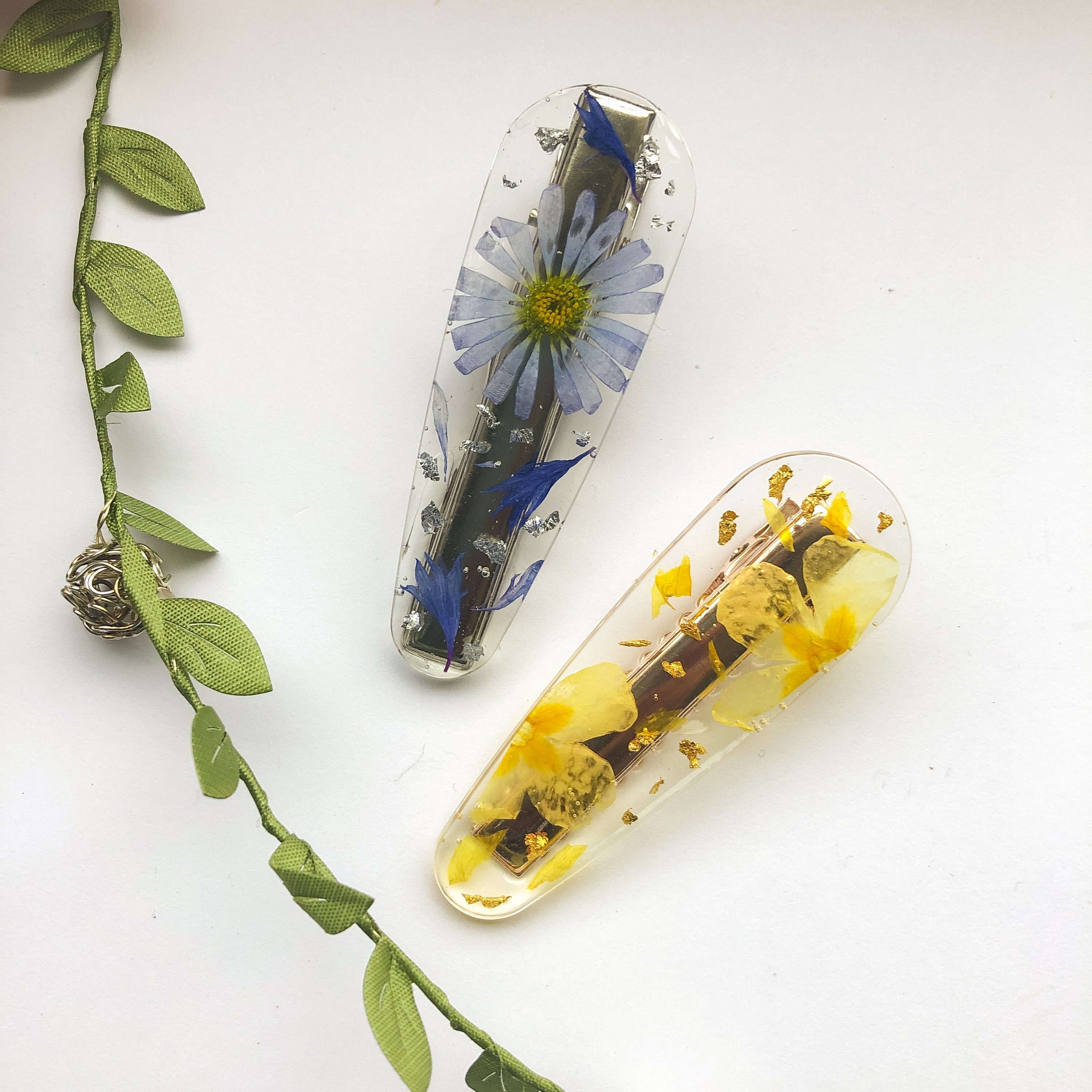 Real pressed flower alligator hair clips with real blue Etsy