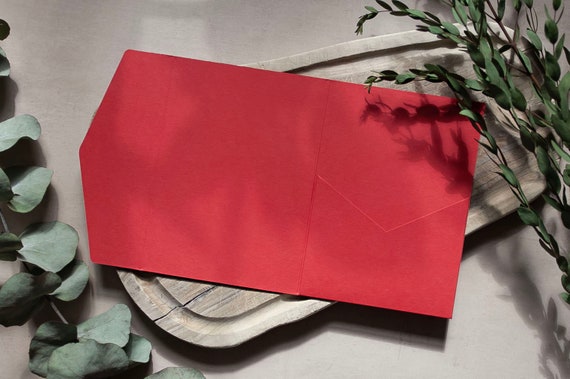 Red DIY Pocketfold Envelopes, Red 270gsm 5x7" Portrait with Pocket & fold-over Flap - Kraft Brown/White Envelopes - Button Magnets available