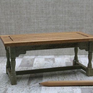 Kitchen table in shabby style Scale 1:12