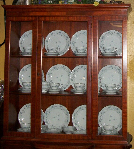 17608b Mahogany Formal Duncan Phyfe China Cabinet Home Living