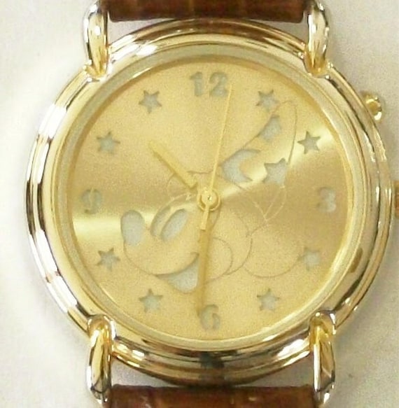 Disney LIMITED EDITION Sorcerer Mickey Mouse Watch! Only  display picture 2
