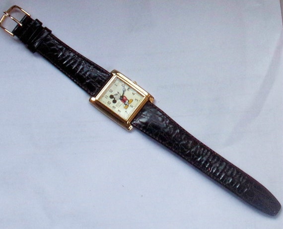 Disney Retired New Calendar Square Men's Mickey Mouse Watch
