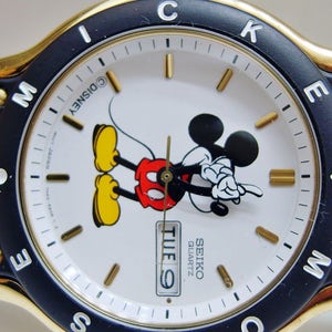 New Vintage Sports Model Seiko Mens Mickey Mouse Watch! HTF! New! Date On the Dial! Rare! Out of Production!