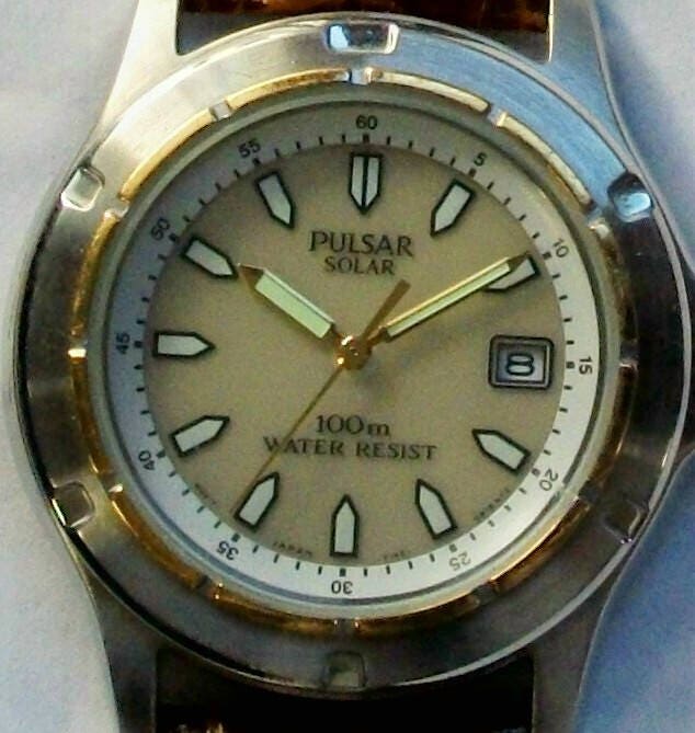 Pulsar solar watch 100m hotsell