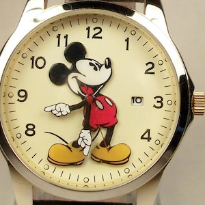 Disney Large Dial 1-1/2" in Diameter Mens Mickey Mouse Watch W/Date! OUT OF STOCK! htf!