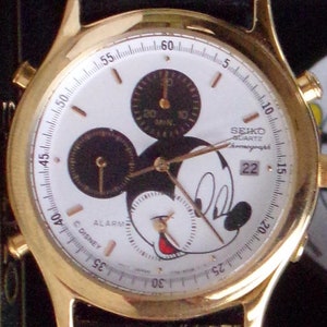 Disney Mens Seiko Chronograph Mickey Mouse Watch! New! New! HTF! Very Rare White Dial!!! Stunning!