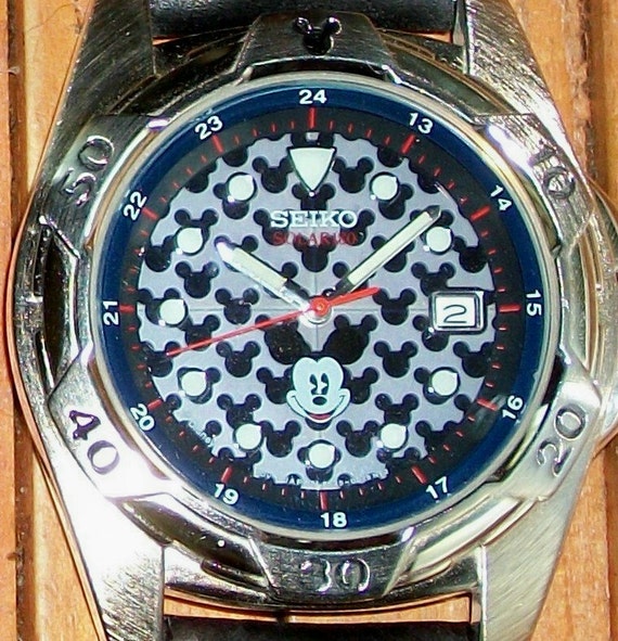 mens seiko mickey mouse watch