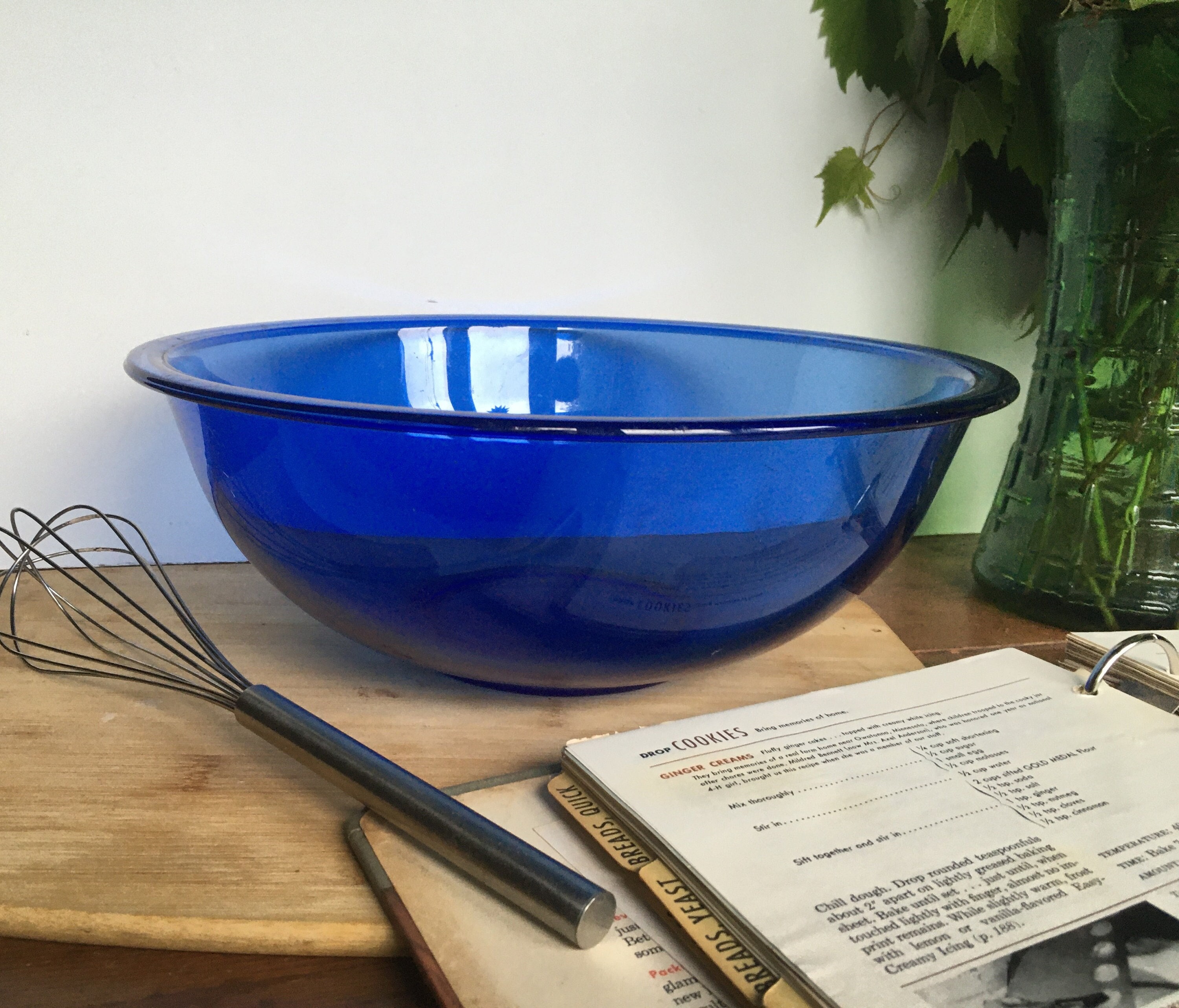 Vintage Pyrex #326 Cobalt Blue Glass Large Mixing Bowl, Flat Rim