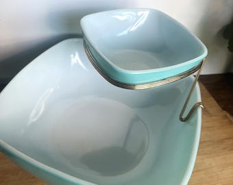 Vintage Pyrex Turquoise Chip and Dip Set, #410 & #025, With Metal