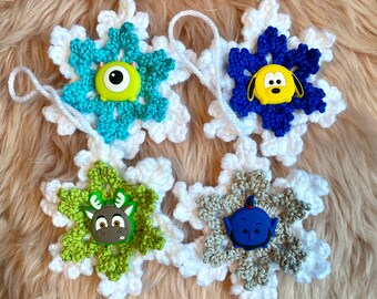 Tsum Tsum Snowflake Door Hanger / Ornament / Charm / Mike Wazowski / Frozen / Sven / Genie / Pluto / Christmas / Holiday / Decoration / Gift