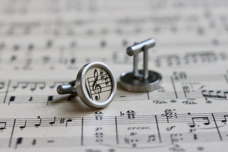 Cufflinks // clefs // stainless steel // gift for musicians // treble clef image 2