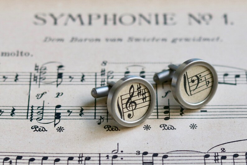 Cufflinks // clefs // stainless steel // gift for musicians // treble clef image 1