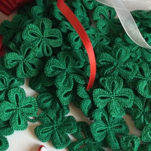 Double-sided crochet clover