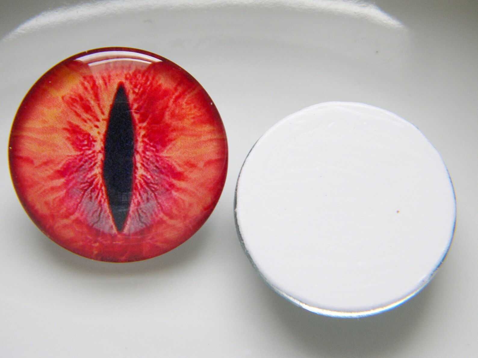 Glass eyes red eyes red iris cat eyes salmoncolored eyes Etsy