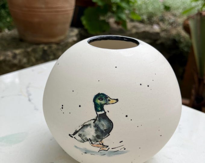 Handmade Circular Ceramic Small Vase : Cream Colour - Hand Painted Duck Design