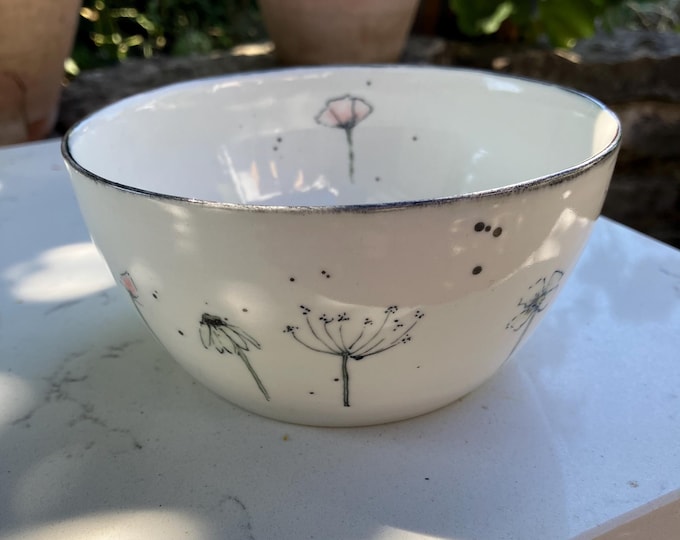 Handmade cream coloured ceramic bowl with hand painted wildflowers design for trinkets, dips, snacks, or decorative item. Free U.K. delivery