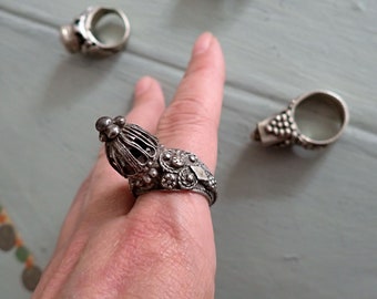 Arabic Peninsula Bedouin Ring Cage Dome Antique