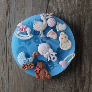 Baby car Cartoon Silicone Mold Fondant Cake Decoration Mold Chocolate Fondant Embossing Mold Baking Tool F0484