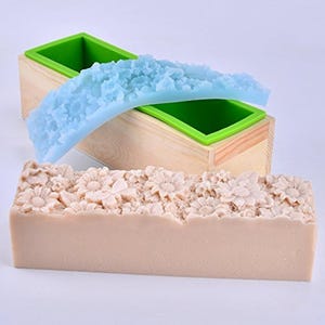 D0021 Silicone Loaf Soap Craft Embossed Soap Silicone Mold Set Rectangular Loaf Mould with Wooden Box and Flower Mat for DIY Handmade Tools