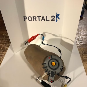Portal 2 Potato Glados Costume Cosplay Prop / Decoration