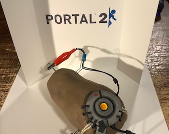 Portal 2 Potato Glados Costume Cosplay Prop / Decoration