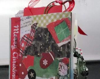 Collaged Mini ( Merry Christmas): Art Journal