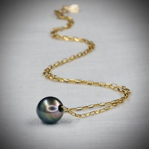 Tahitian Pearl Necklace on 14k Gold Filled Chain – Floating Black Pearl Pendant – Minimalist Ocean-Inspired Jewelry Gift