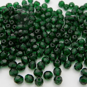 Medium Emerald Preciosa Tsjechische vuurgepolijste ronde gefacetteerde glaskralen Groothandel losse vuurlak groen 3 mm 4 mm 6 mm 8 mm