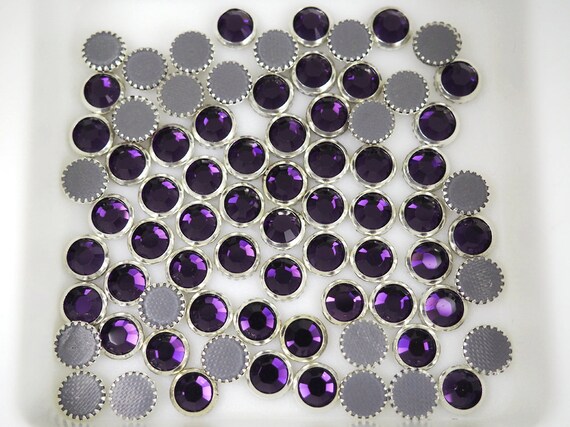 Swarovski Art 2029 HF Purple Velvet Silver Rimmed Hotfix
