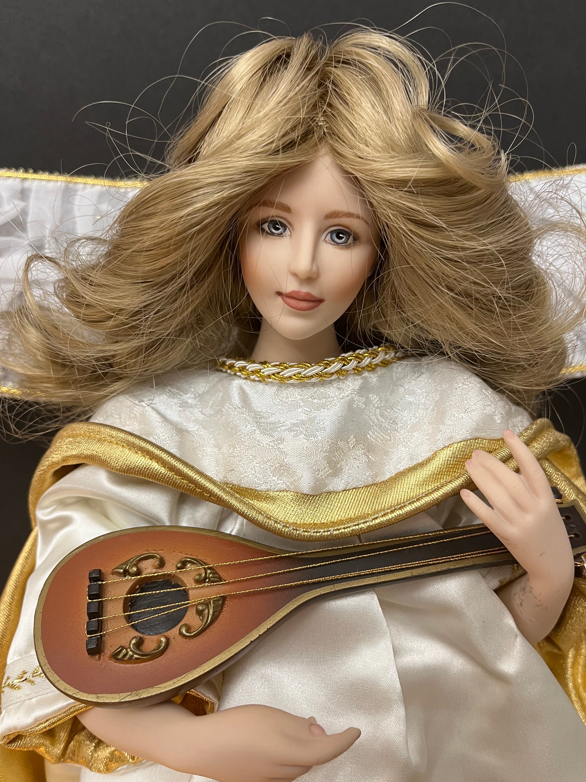 The Winter Angel Doll 1987 Franklin Mint Heirloom Collectible Doll