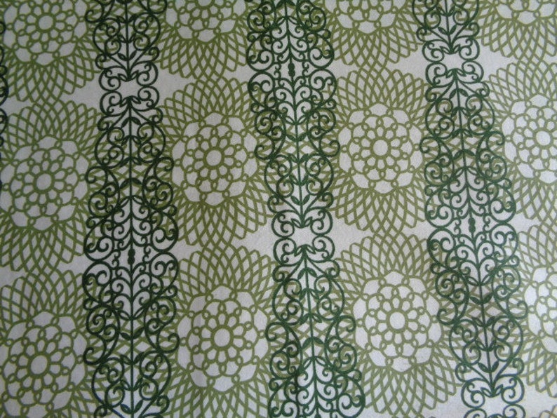 Cotton Quilting Quilt Sew Crafts USA Supplies \u2022 Green /& White Floral Geometric Spirograph Print Fabric