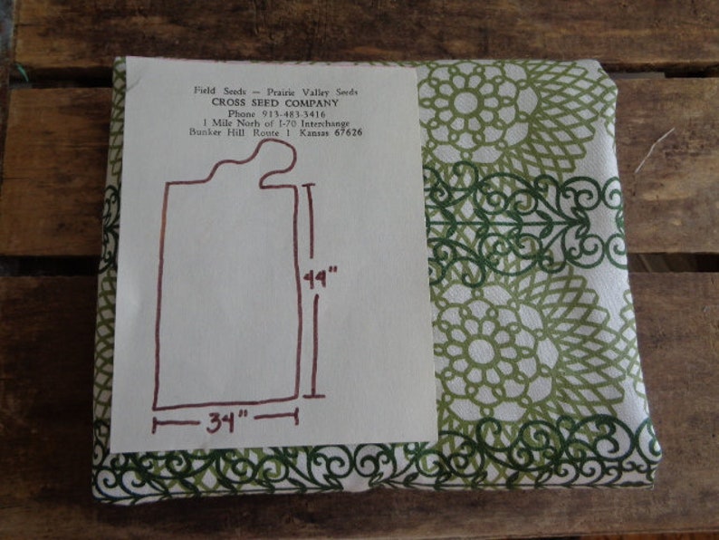 Cotton Quilting Quilt Sew Crafts USA Supplies \u2022 Green /& White Floral Geometric Spirograph Print Fabric