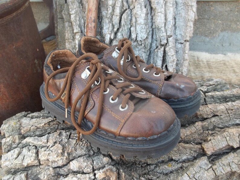 boys wingtips